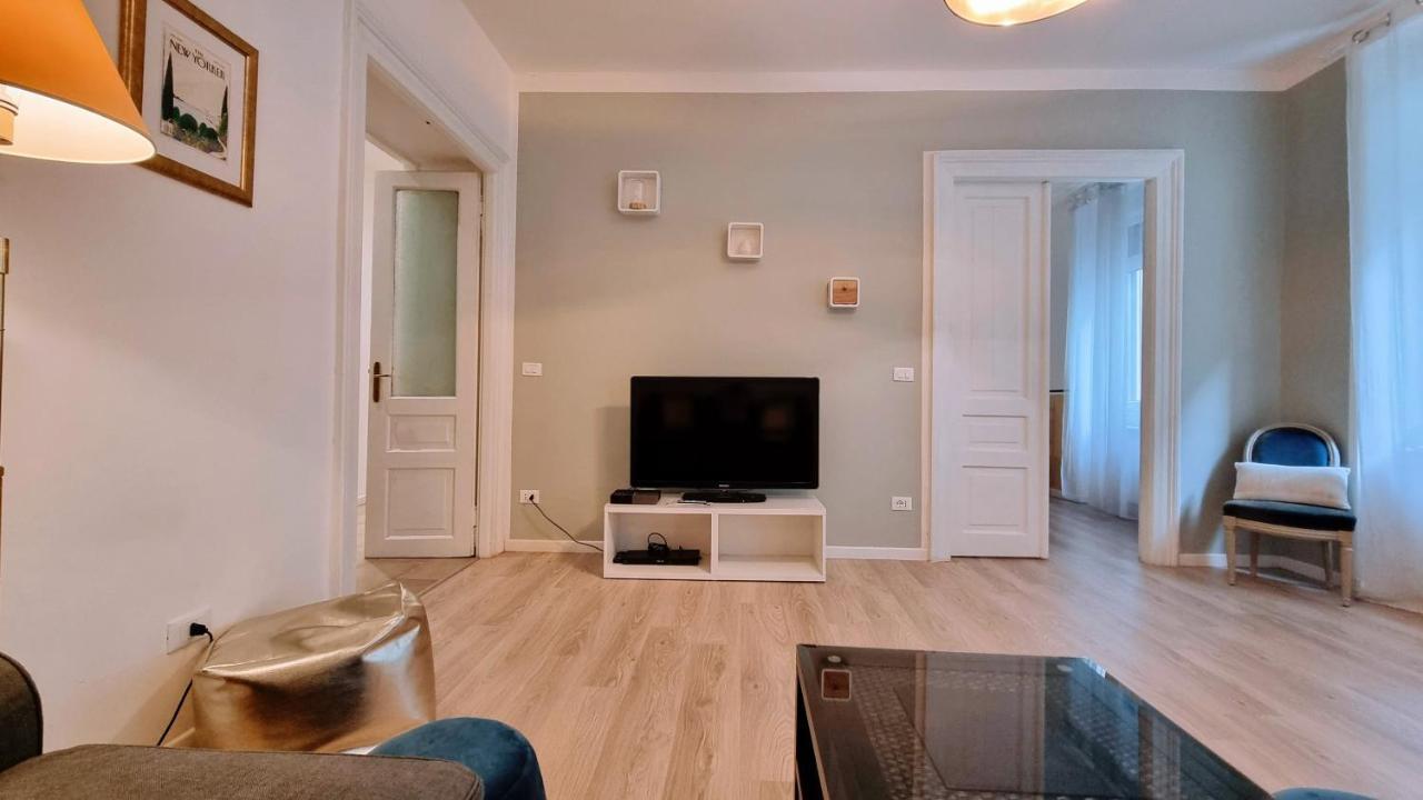 Appartement La Casa Dei Leoni à Trieste Extérieur photo